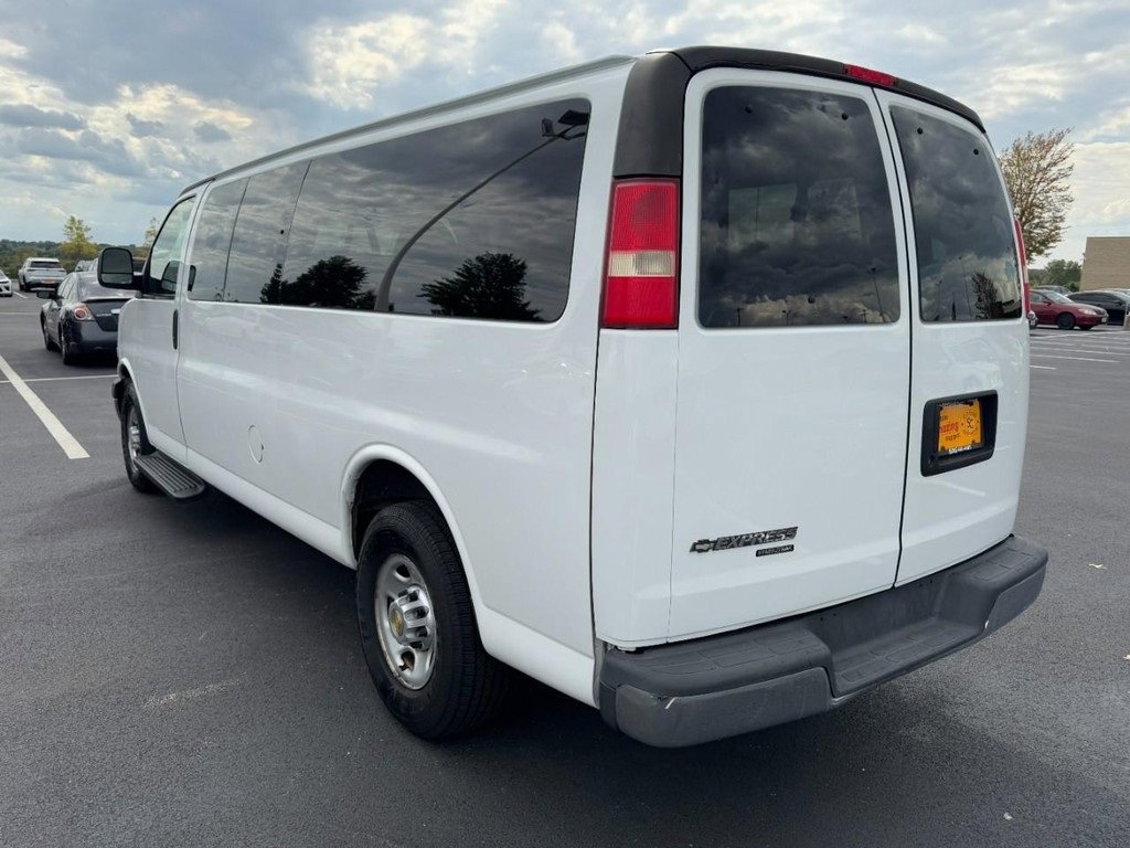 Used 2014 Chevrolet Express 3500 LT w/ LT Preferred Equipment Group image 5