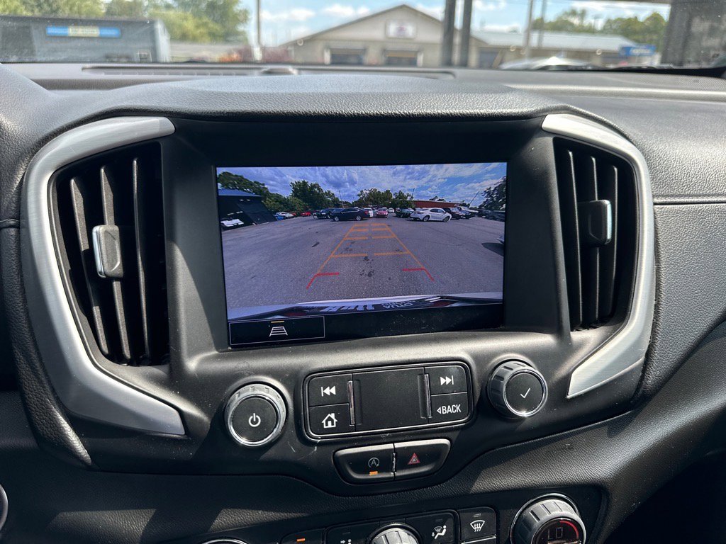 Used 2022 GMC Terrain SLT image 29