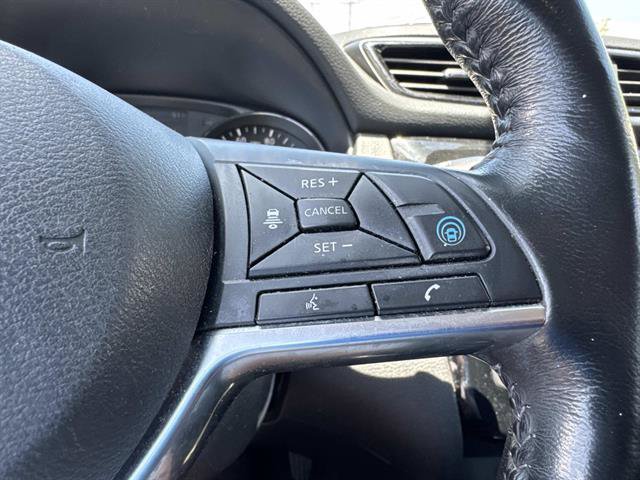 Used 2019 Nissan Rogue Sport SV w/ Technology Package AWD/4WD image 34
