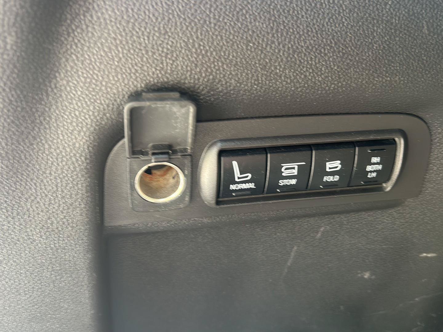 Used 2013 Ford Explorer Limited FWD image 23