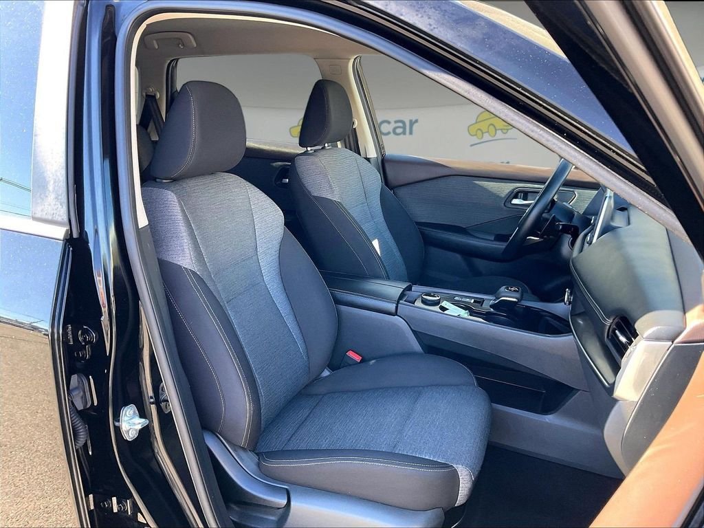 Certified 2023 Nissan Rogue SV AWD/4WD image 11