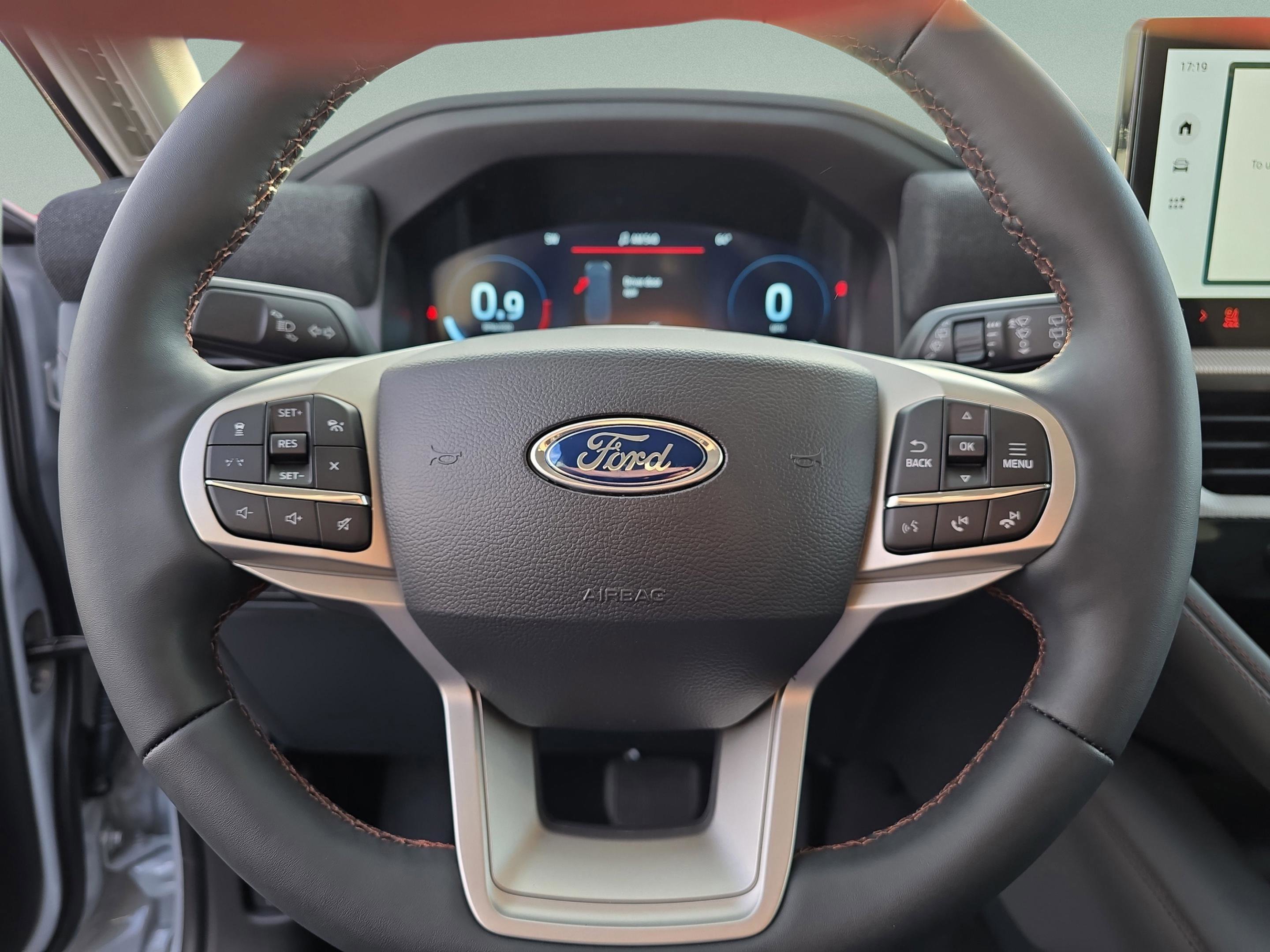 New 2026 Ford Explorer Active w/ Active Comfort Package image 19