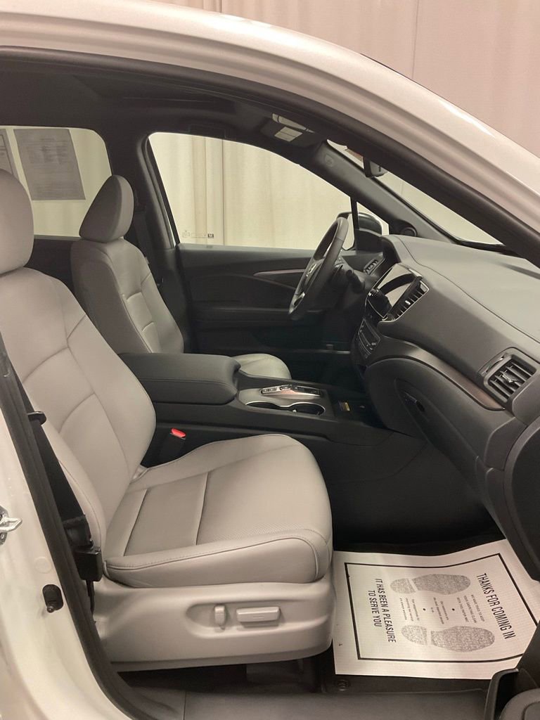 Used 2024 Honda Passport EX-L image 27