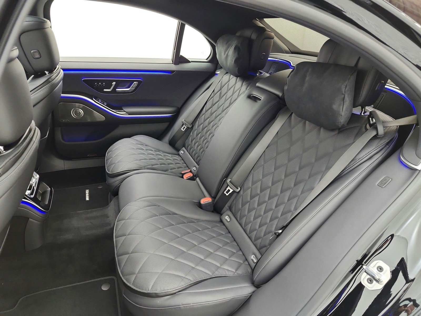 New 2026 Mercedes-Benz S 580 4MATIC Sedan image 11