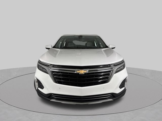 Used 2023 Chevrolet Equinox LT w/ Driver Convenience Package AWD/4WD image 3