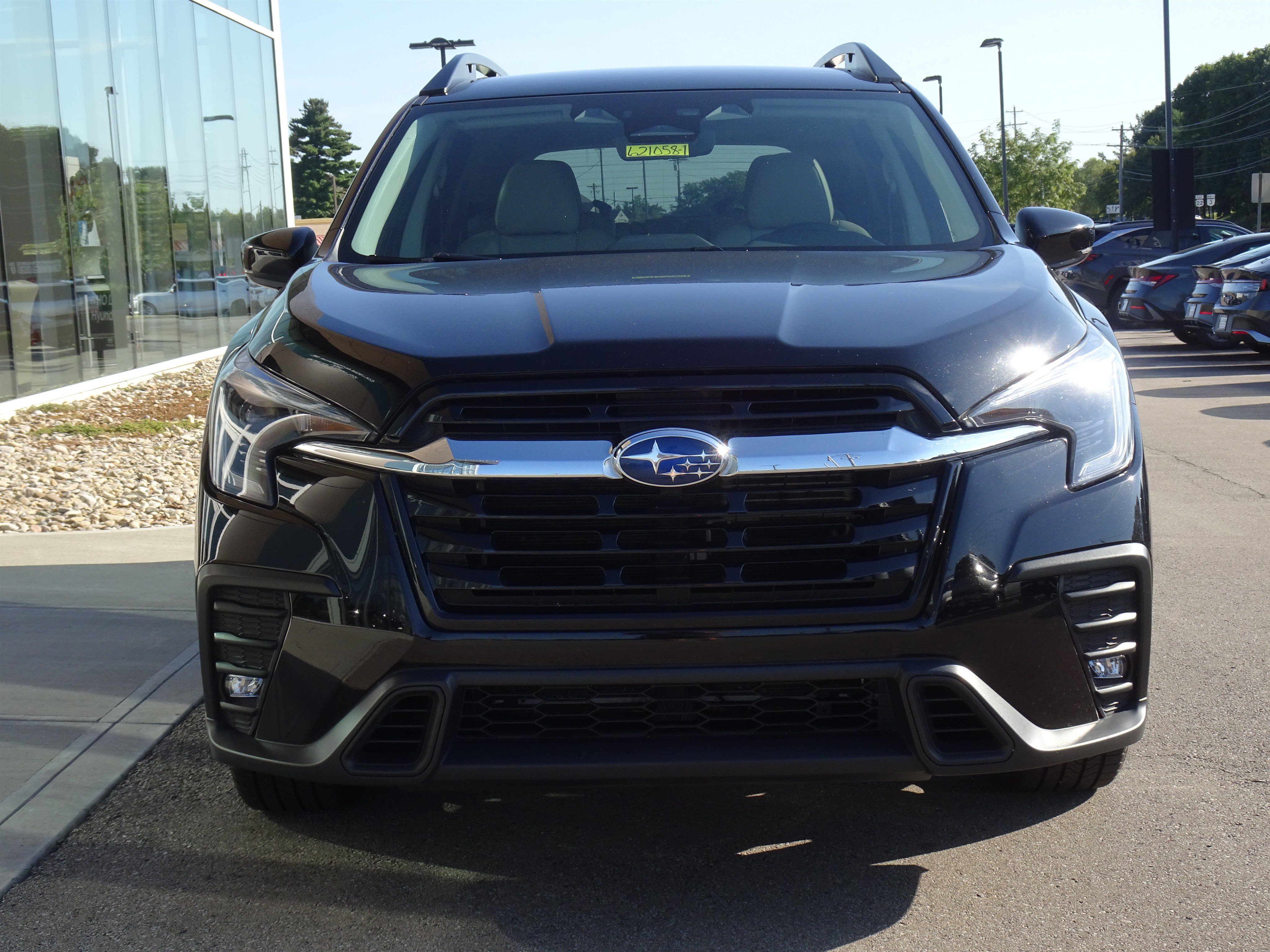 Used 2024 Subaru Ascent Limited AWD/4WD image 7