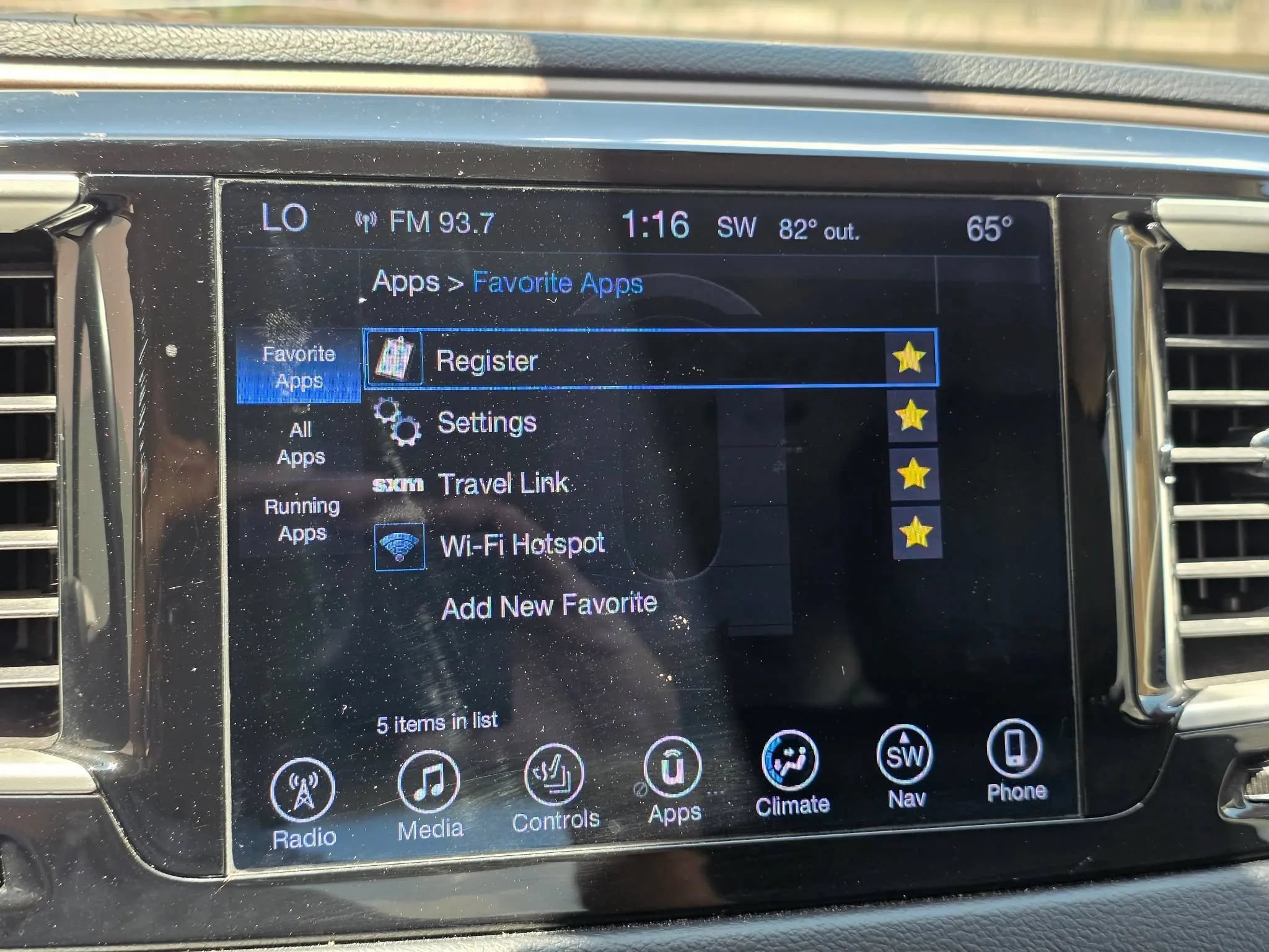 Used 2017 Chrysler Pacifica Touring-L w/ Tire & Wheel Group FWD image 26