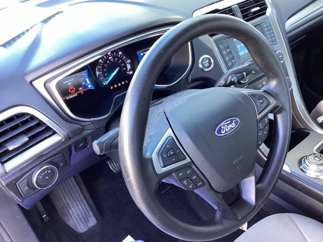 Used 2018 Ford Fusion S FWD image 23