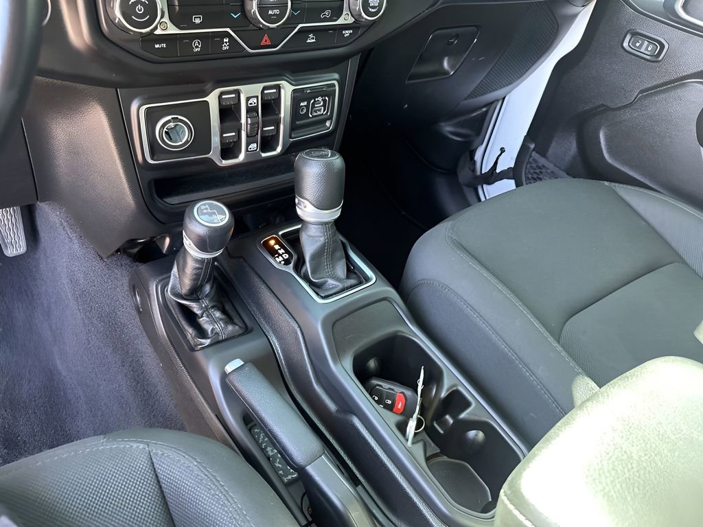 Used 2022 Jeep Wrangler Unlimited Sport image 36
