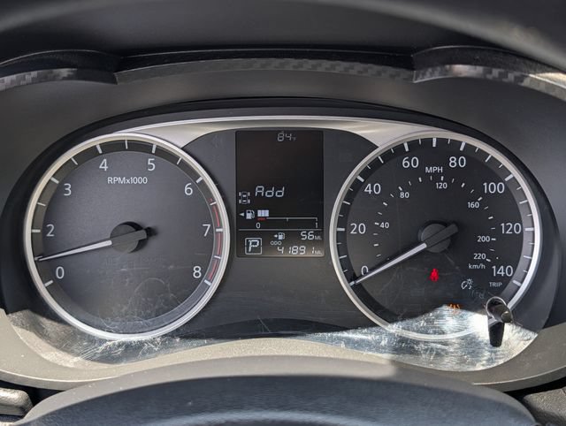 Used 2023 Nissan Versa S FWD image 13