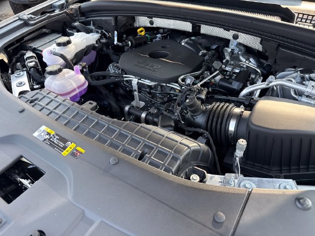 New 2026 Jeep Grand Cherokee Altitude AWD/4WD image 14