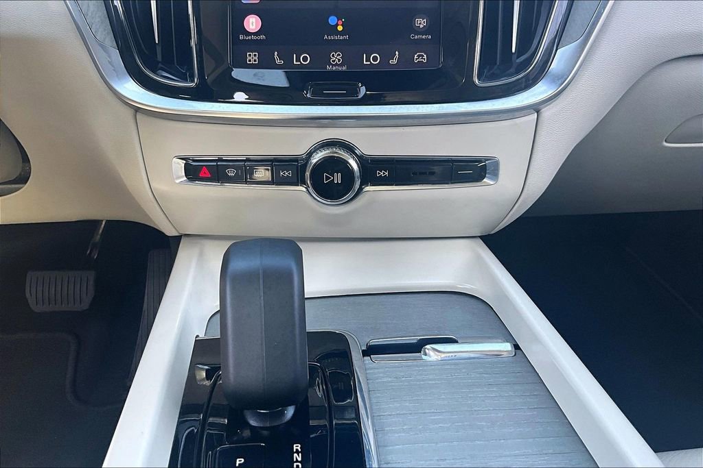 Used 2024 Volvo S60 B5 Plus image 41