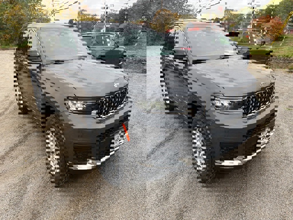 New 2025 Jeep Grand Cherokee L Laredo