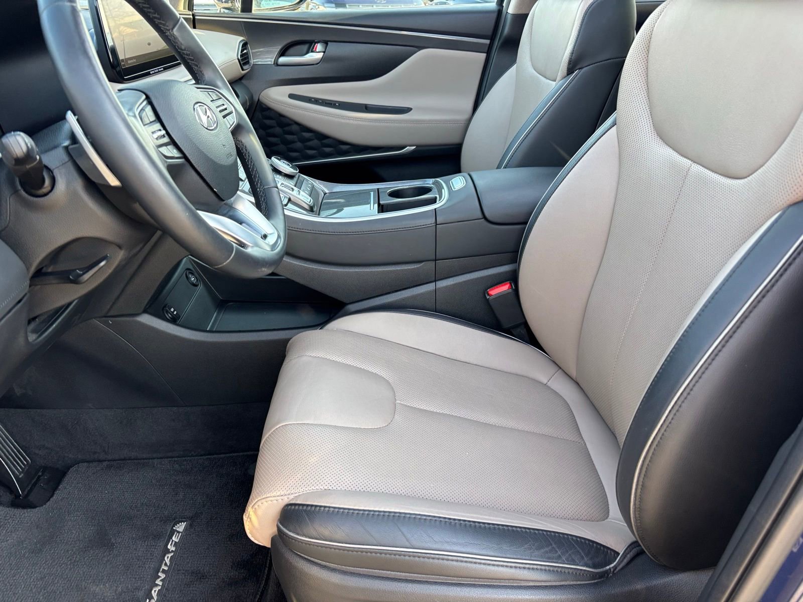 Used 2022 Hyundai Santa Fe Limited image 12