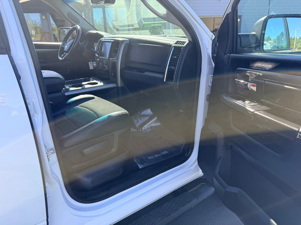 Used 2016 RAM 1500 Sport image 32