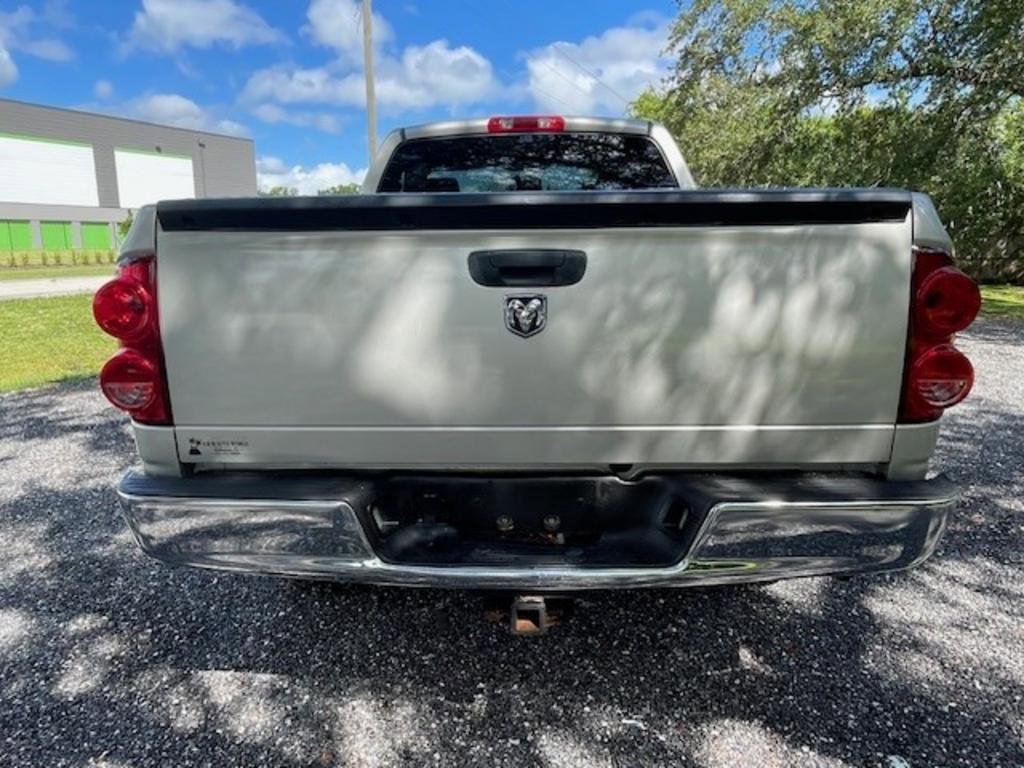 Used 2008 Dodge Ram 1500 Truck ST image 5