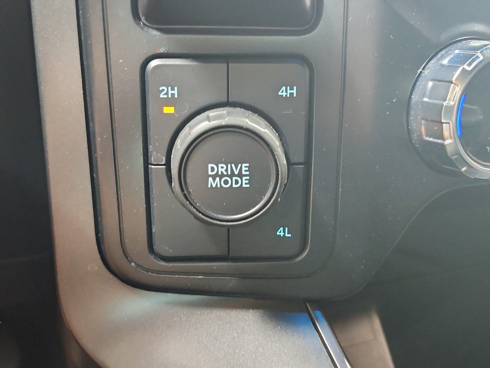 Used 2024 Ford F150 XLT w/ Equipment Group 302A MID AWD/4WD image 18