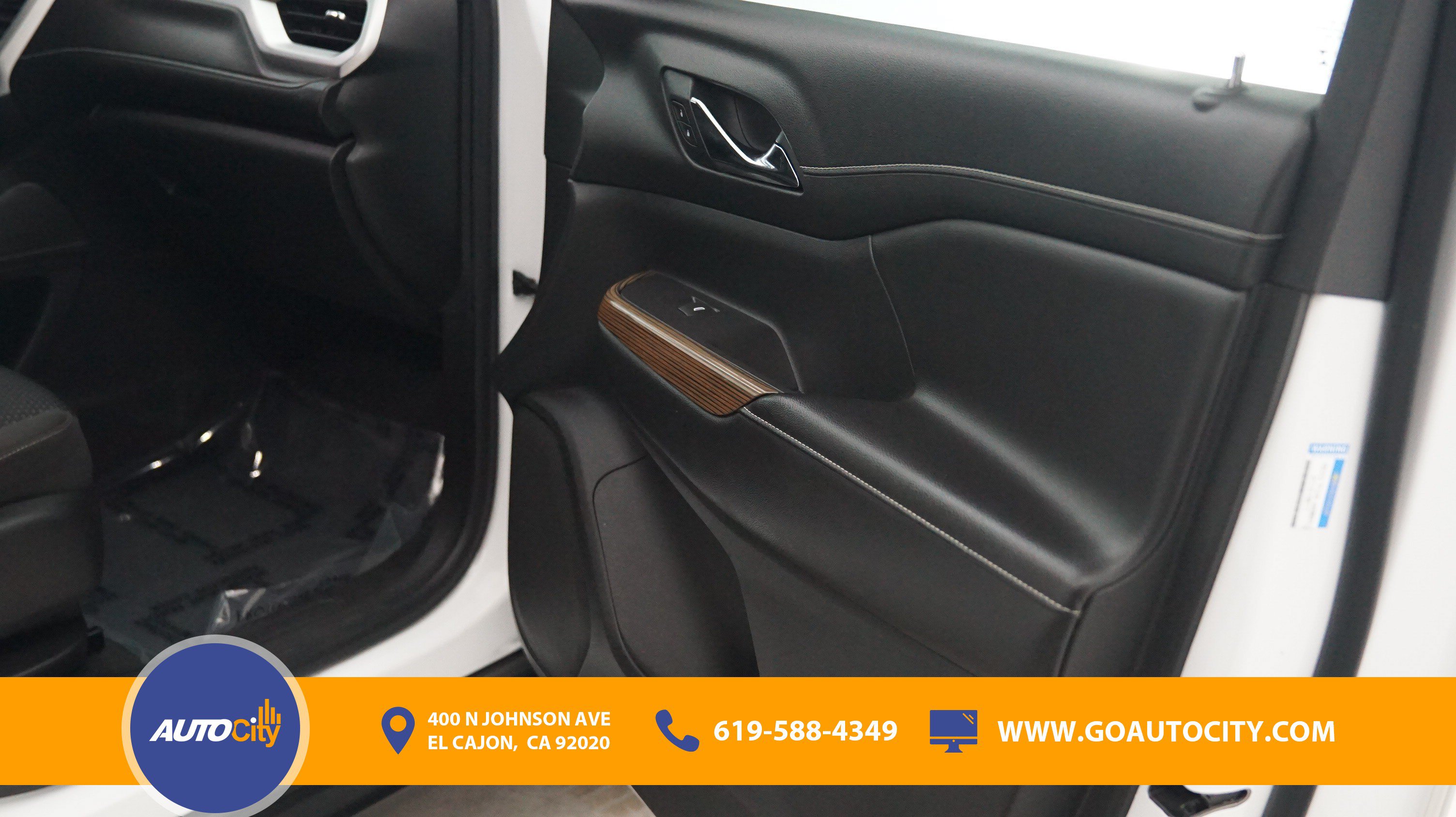 Used 2020 GMC Acadia SLE FWD image 17