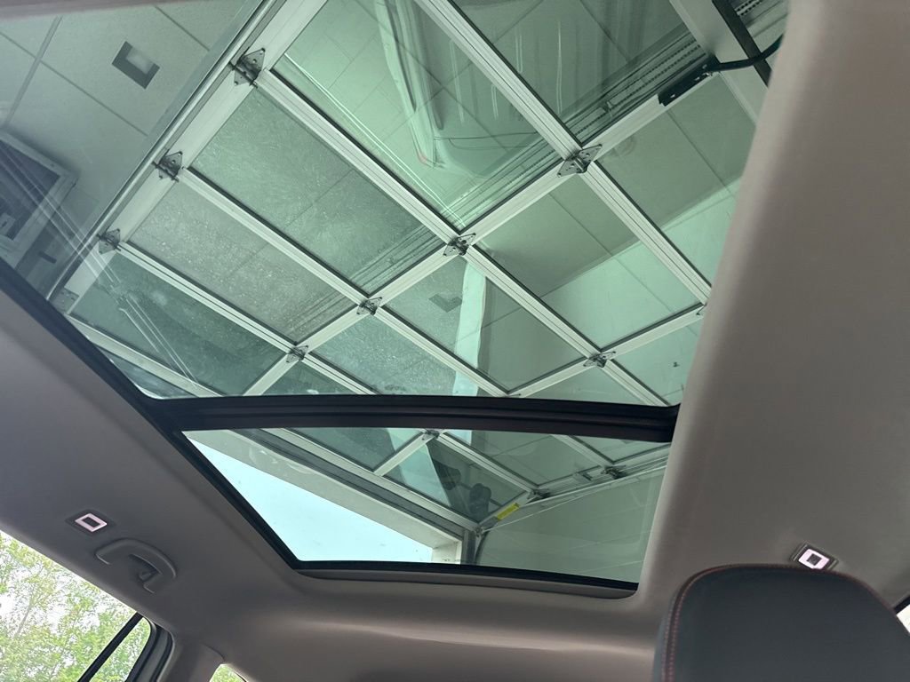 New 2025 Volkswagen Atlas Peak Edition SE image 22