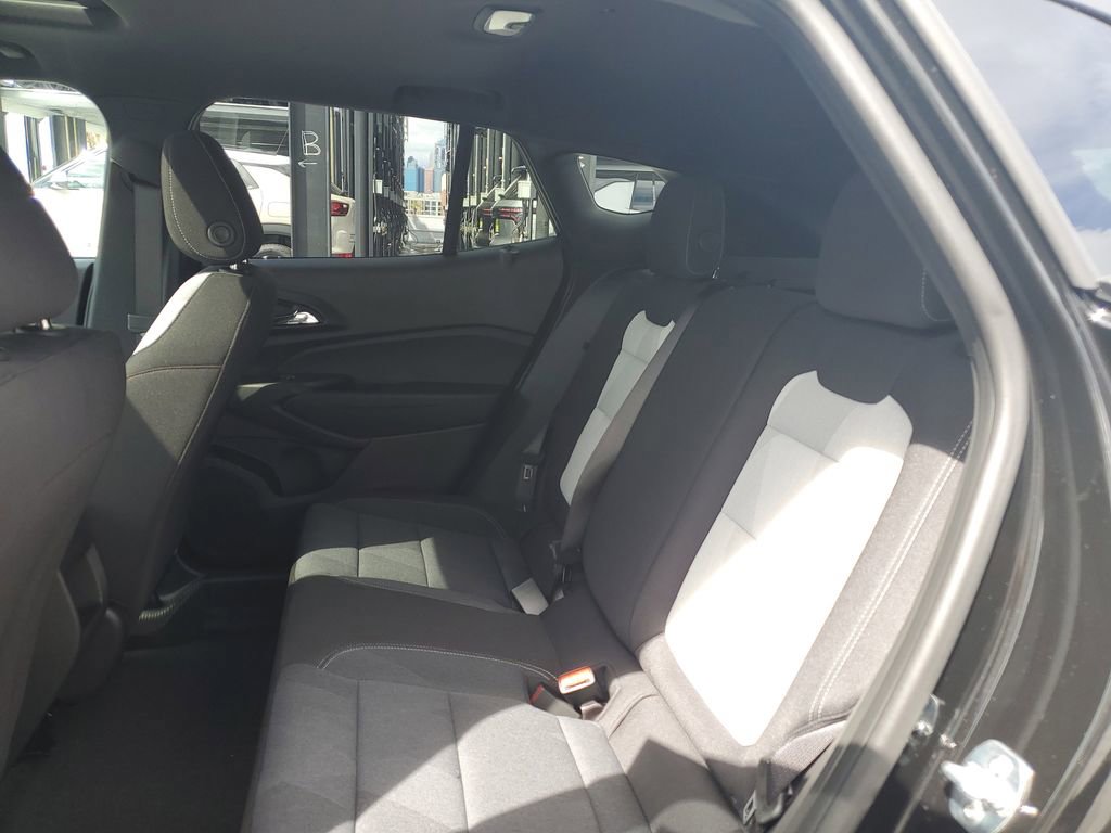 New 2026 Chevrolet Trax RS w/ Sunroof Package FWD image 14