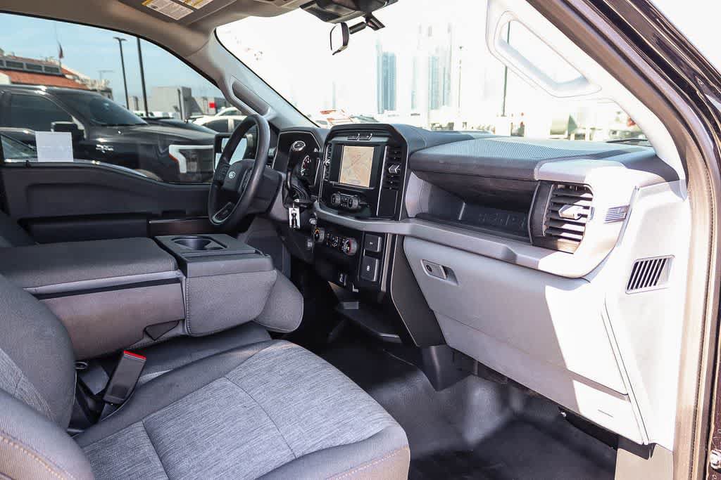 Used 2023 Ford F150 XL w/ Trailer Tow Package RWD image 12