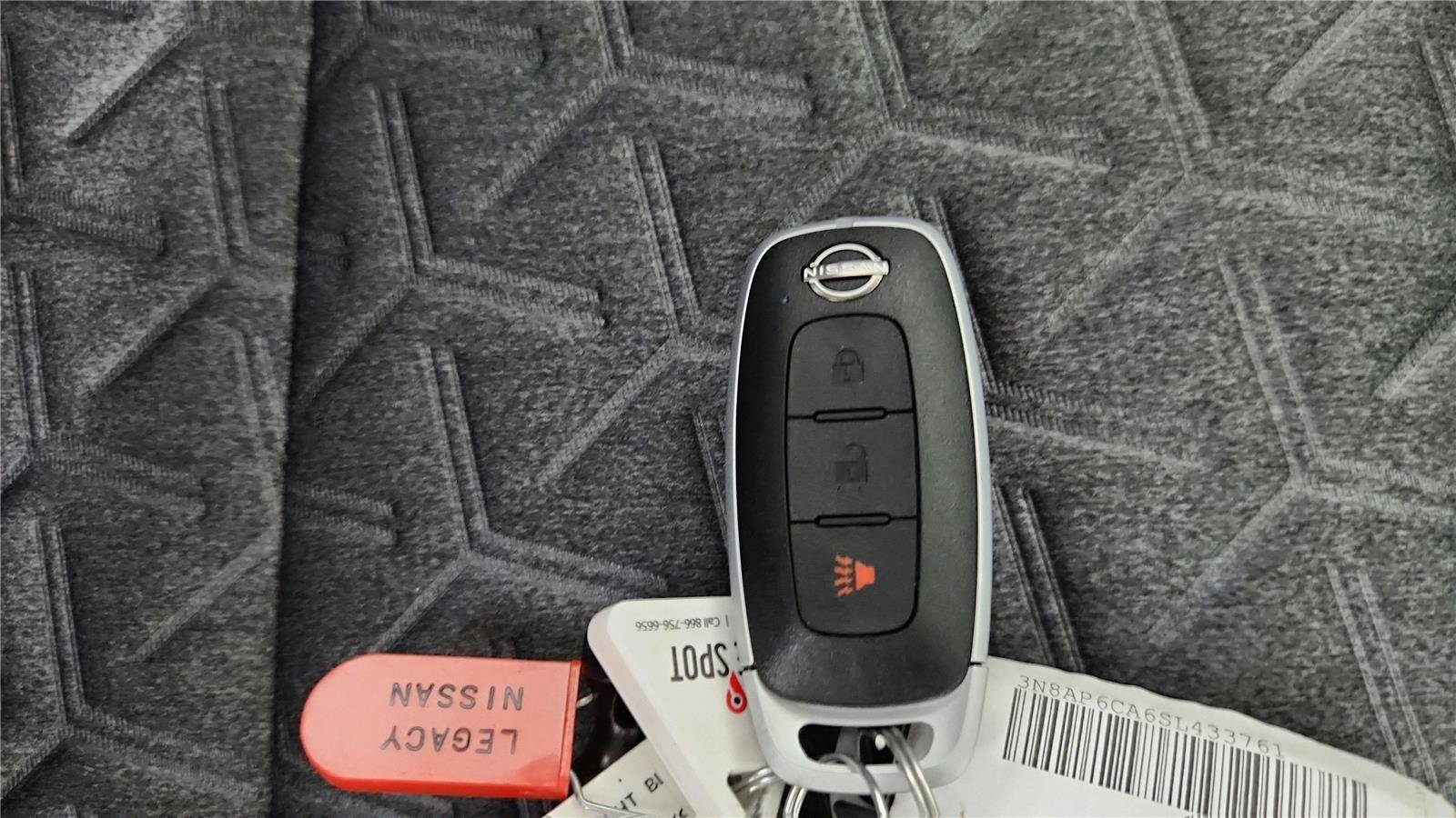 Used 2025 Nissan Kicks SV image 35