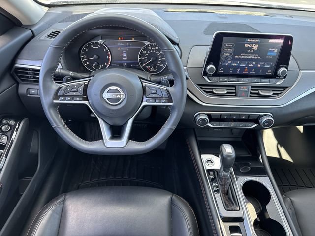 Certified 2025 Nissan Altima 2.5 SR image 13