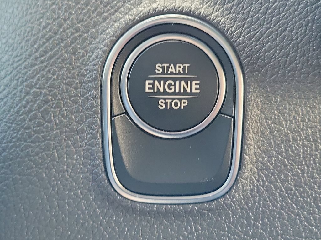 Used 2025 Mercedes-Benz Sprinter 2500 image 29