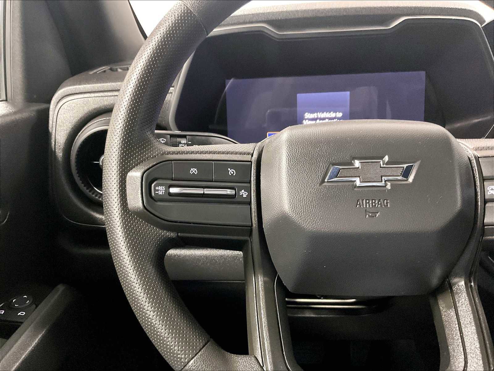 Used 2024 Chevrolet Colorado Trail Boss image 22