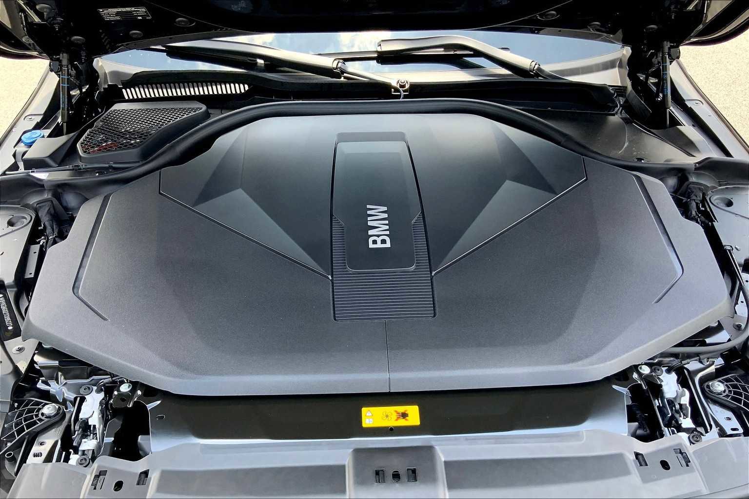 New 2026 BMW i5 eDrive40 w/ M Sport Package image 16