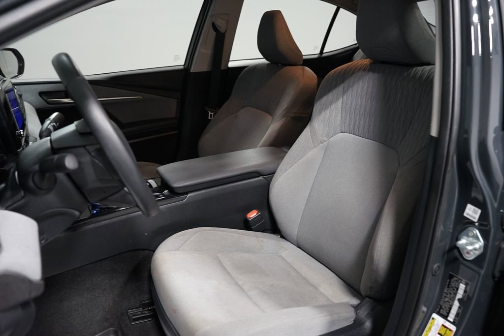 Certified 2025 Toyota Camry LE w/ Convenience Package image 27