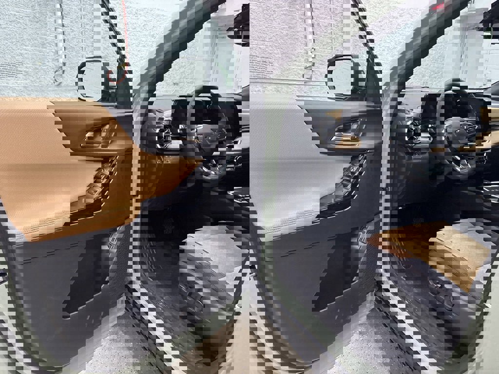 New 2026 Chevrolet Equinox ACTIV w/ Convenience Package III image 12