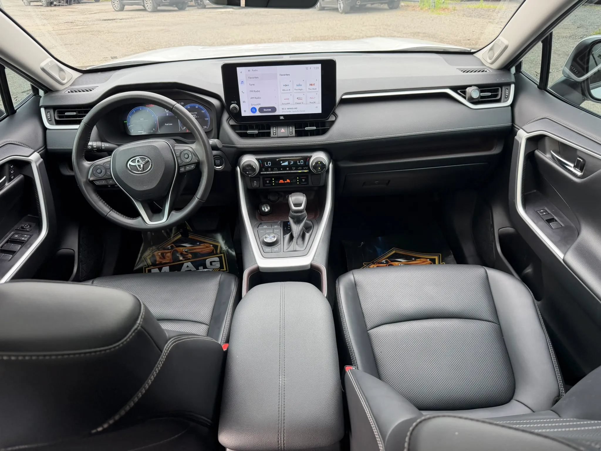 Used 2024 Toyota RAV4 Limited w/ Weather Package AWD/4WD image 32