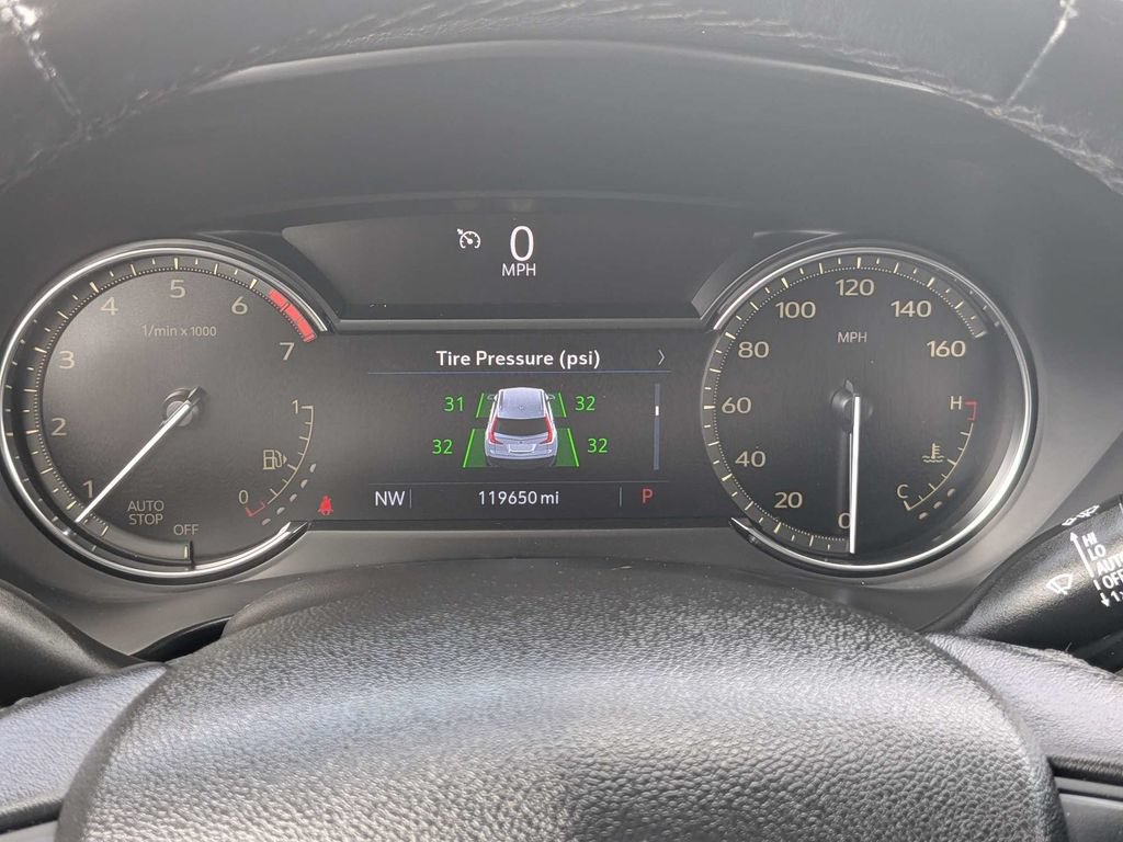 Used 2021 Cadillac XT4 Premium Luxury FWD image 22