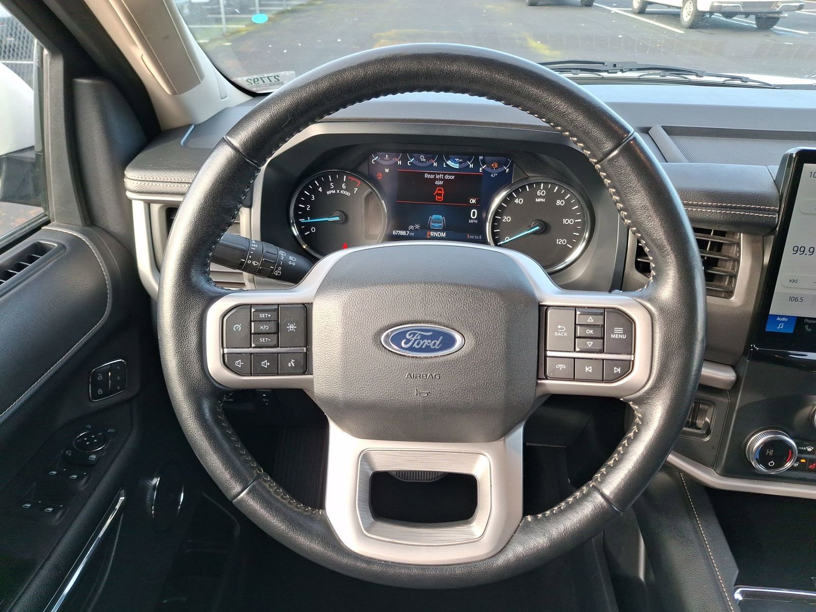 Used 2024 Ford Expedition XLT image 10