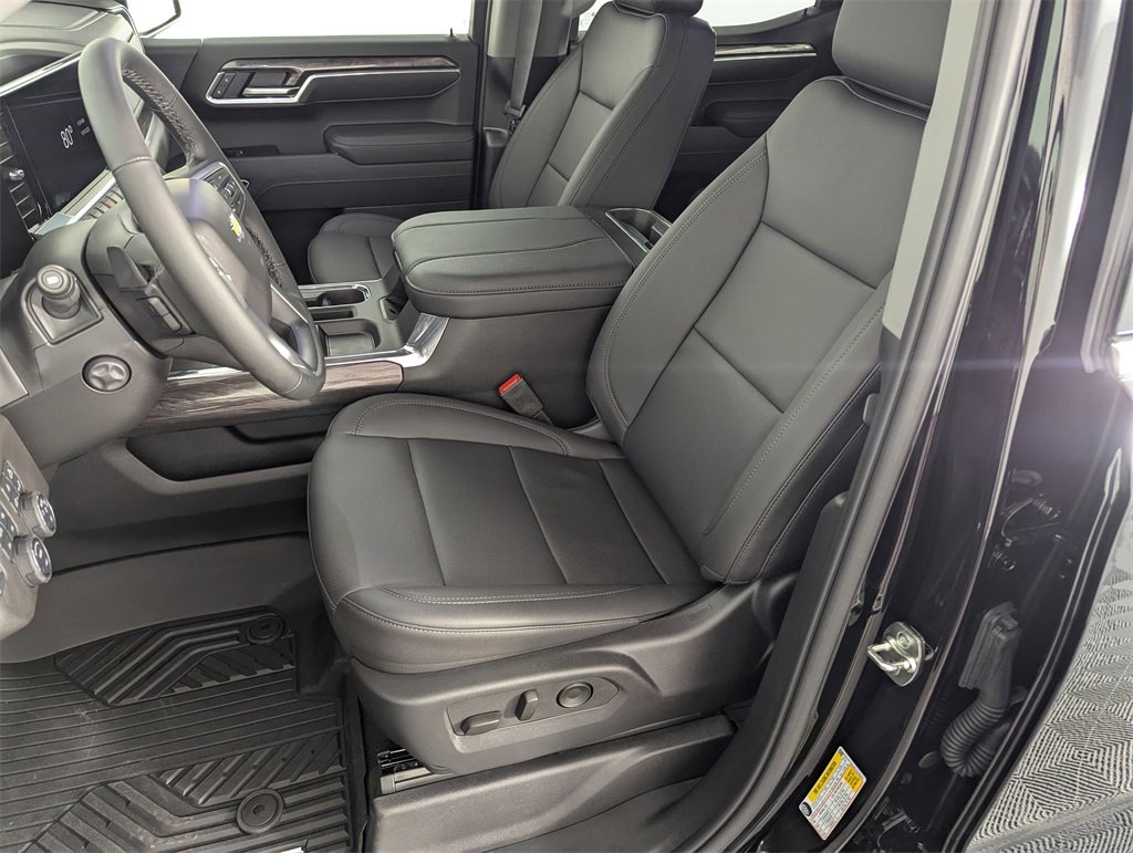 Used 2026 Chevrolet Silverado 1500 LTZ image 10