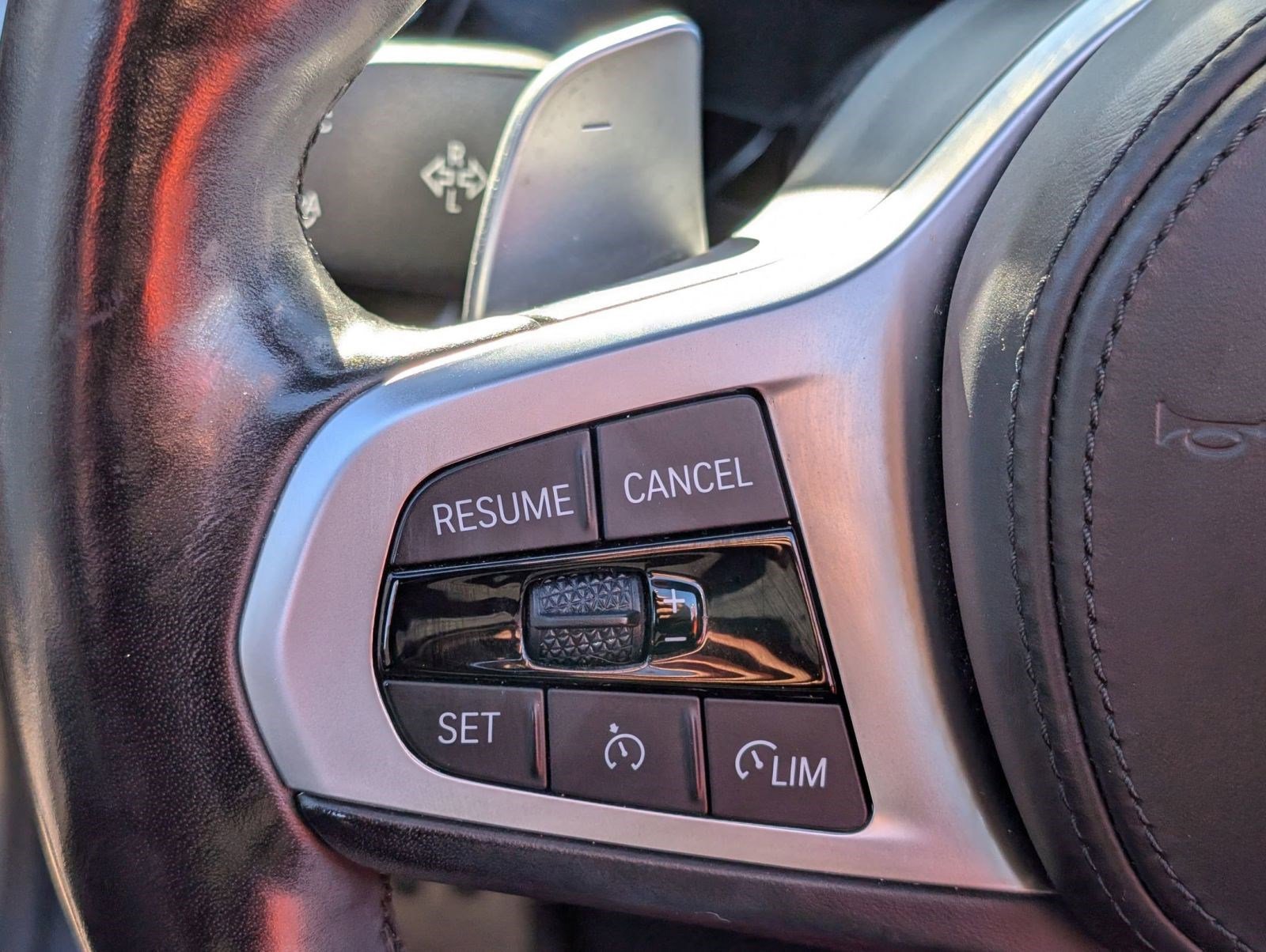 Used 2022 BMW Z4 M40i w/ Premium Package image 16