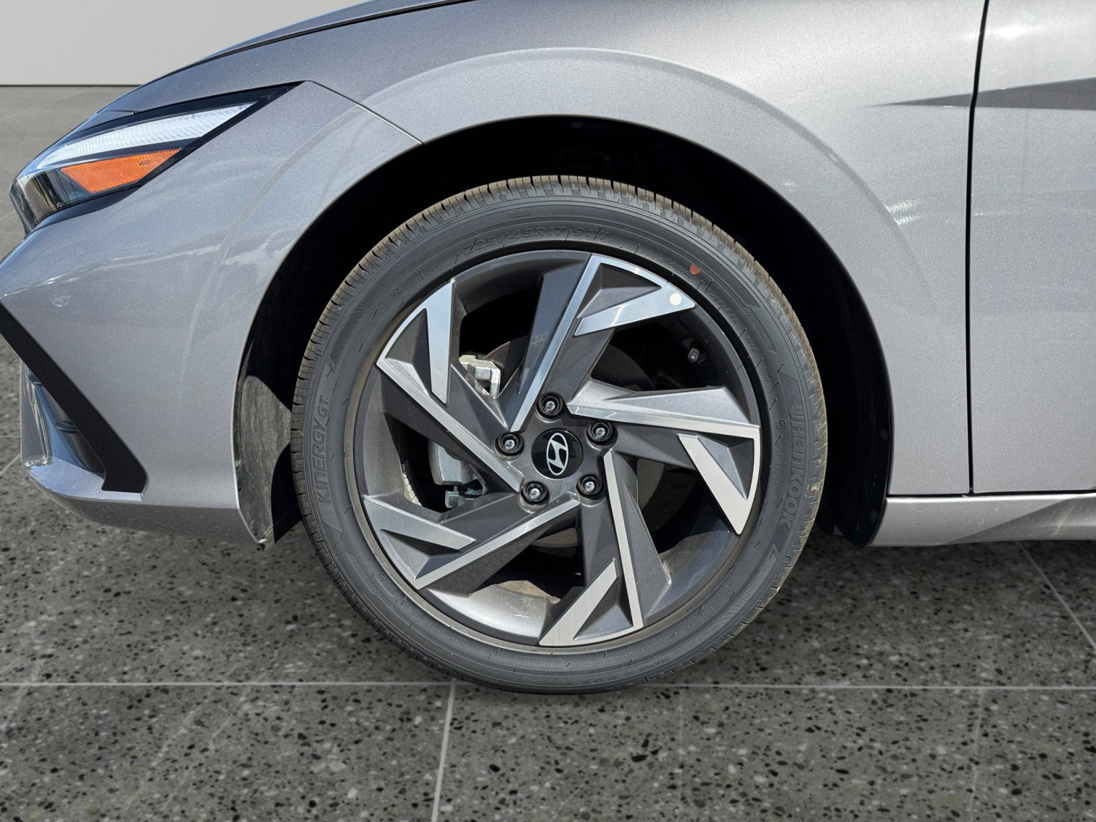 New 2025 Hyundai Elantra SEL image 14