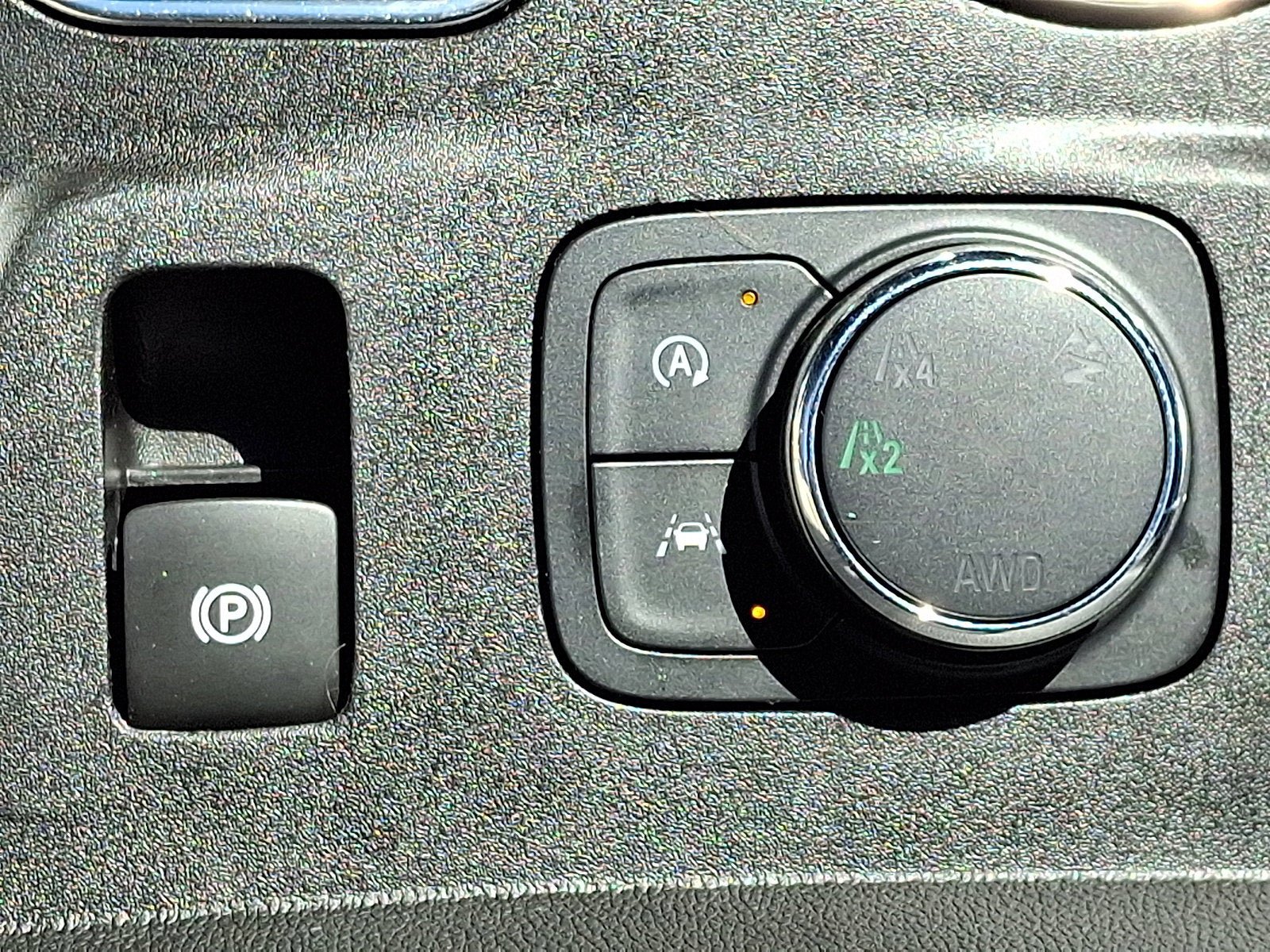 Used 2023 Chevrolet Traverse LT AWD/4WD image 27