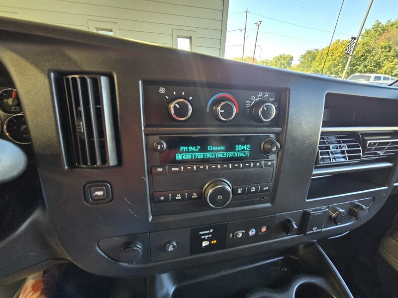 Used 2019 Chevrolet Express 3500 w/ Power Convenience Package RWD image 16