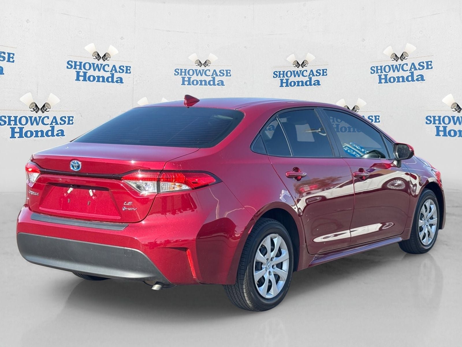 Used 2025 Toyota Corolla LE w/ Carpet Mat Package (TMS) image 8
