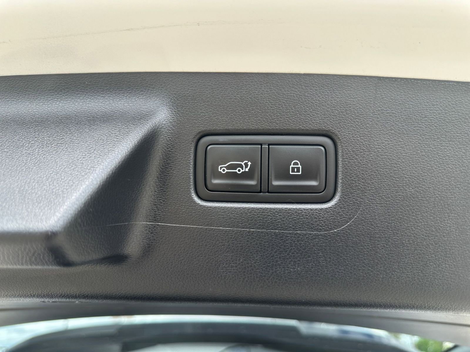 Used 2025 Hyundai Santa Fe SEL AWD/4WD image 23