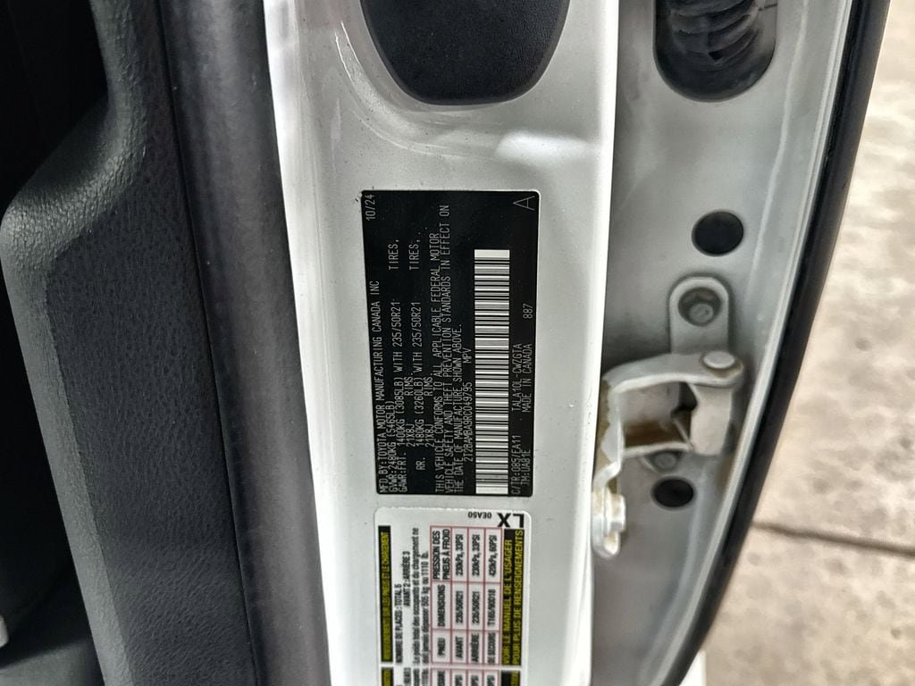 Used 2024 Lexus RX 350 Premium w/ Convenience Package FWD image 33