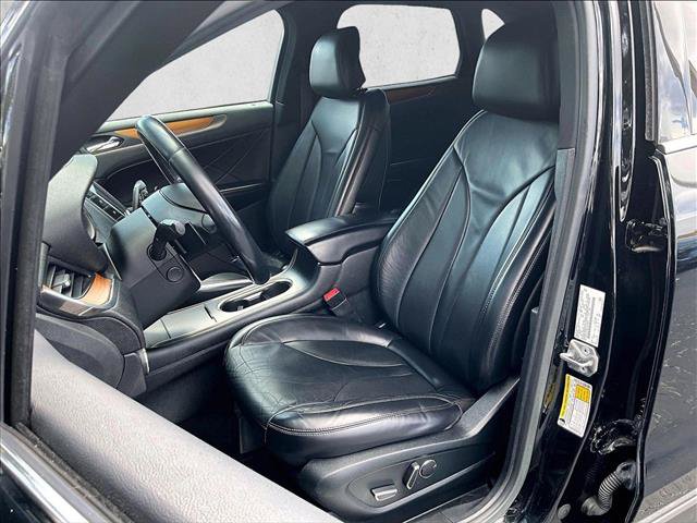 Used 2017 Lincoln MKC Select w/ Select Plus Package FWD image 26