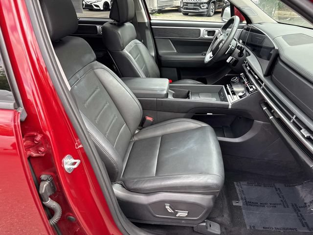 Used 2025 Hyundai Santa Fe Limited AWD/4WD image 9