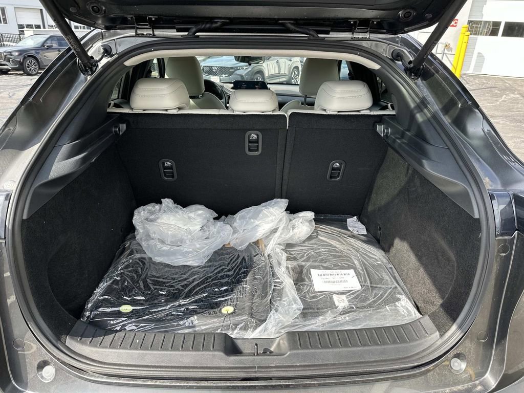 Used 2025 MAZDA CX-30 AWD 2.5 S w/ Premium Package image 29