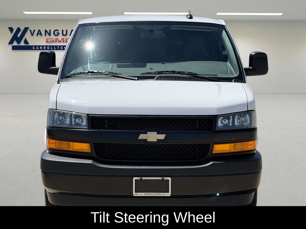 Used 2025 Chevrolet Express 3500 Extended w/ Driver Convenience Package RWD image 3