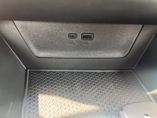 New 2027 Chevrolet Equinox LT w/ Convenience Package II FWD image 29