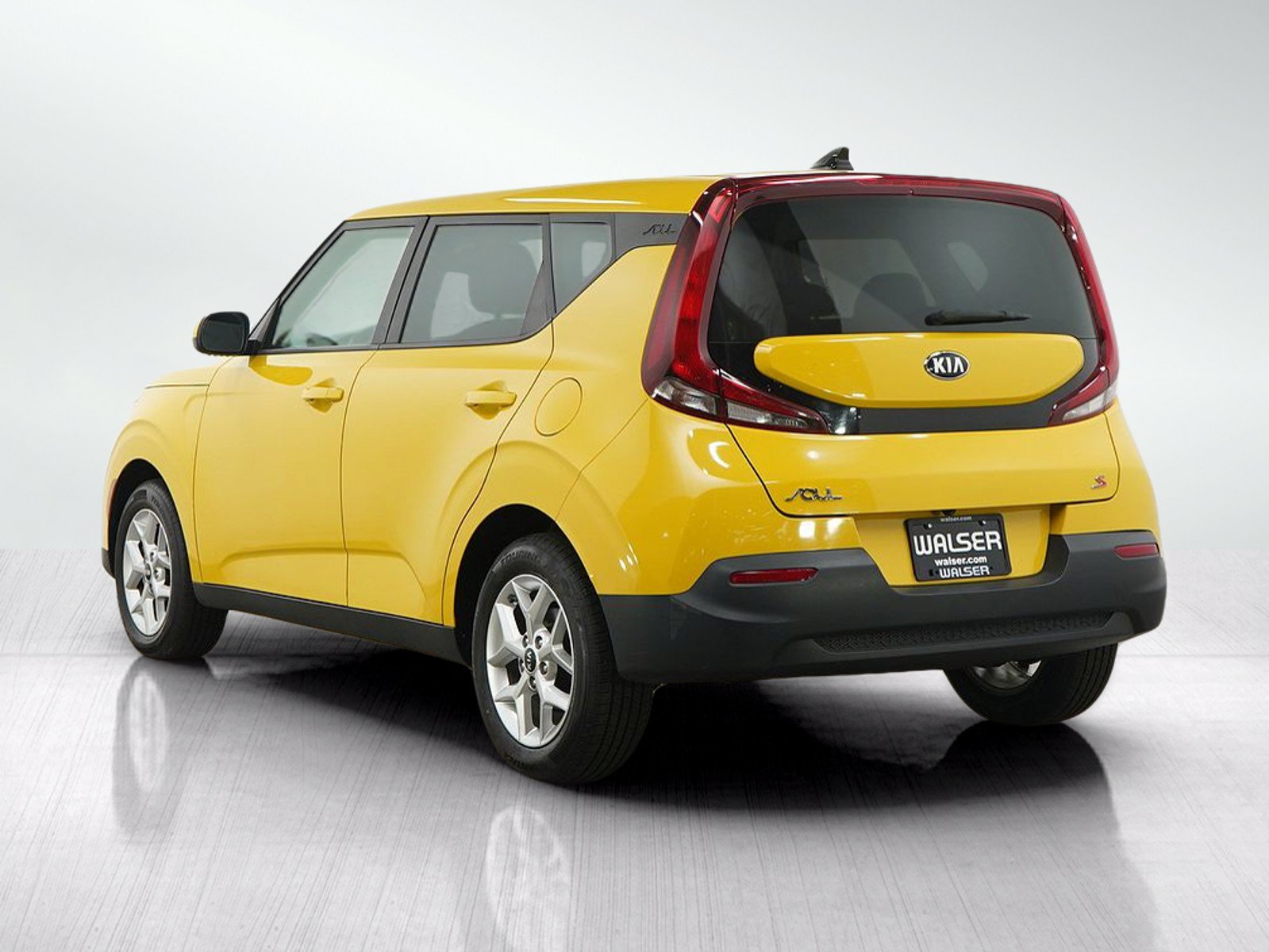 Used 2020 Kia Soul S FWD image 3