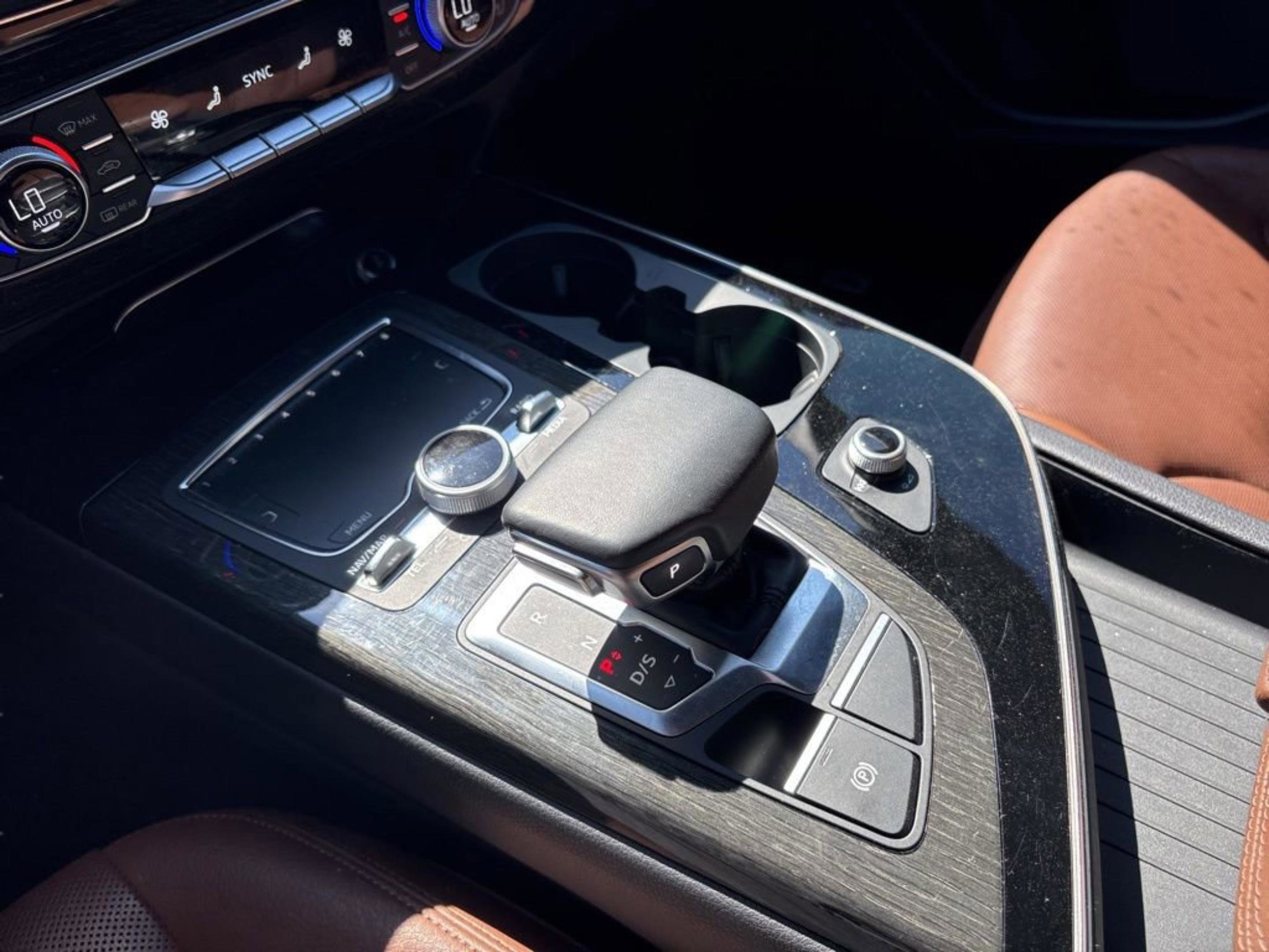 Used 2019 Audi Q7 3.0T Prestige w/ Prestige Package image 19